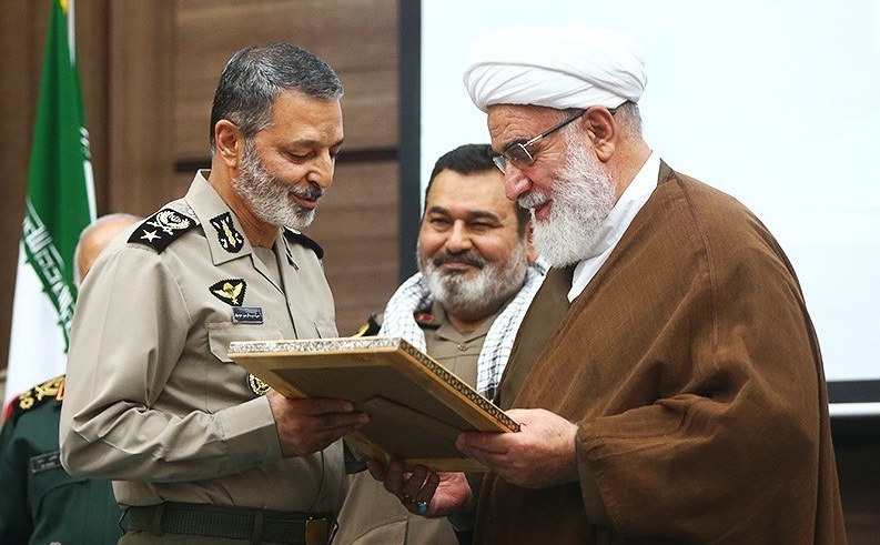 یک قمی فرمانده کل ارتش جمهوری اسلامی ایران شد