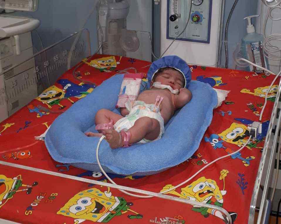 تولد نخستین کودک در بیمارستان شهدا قم