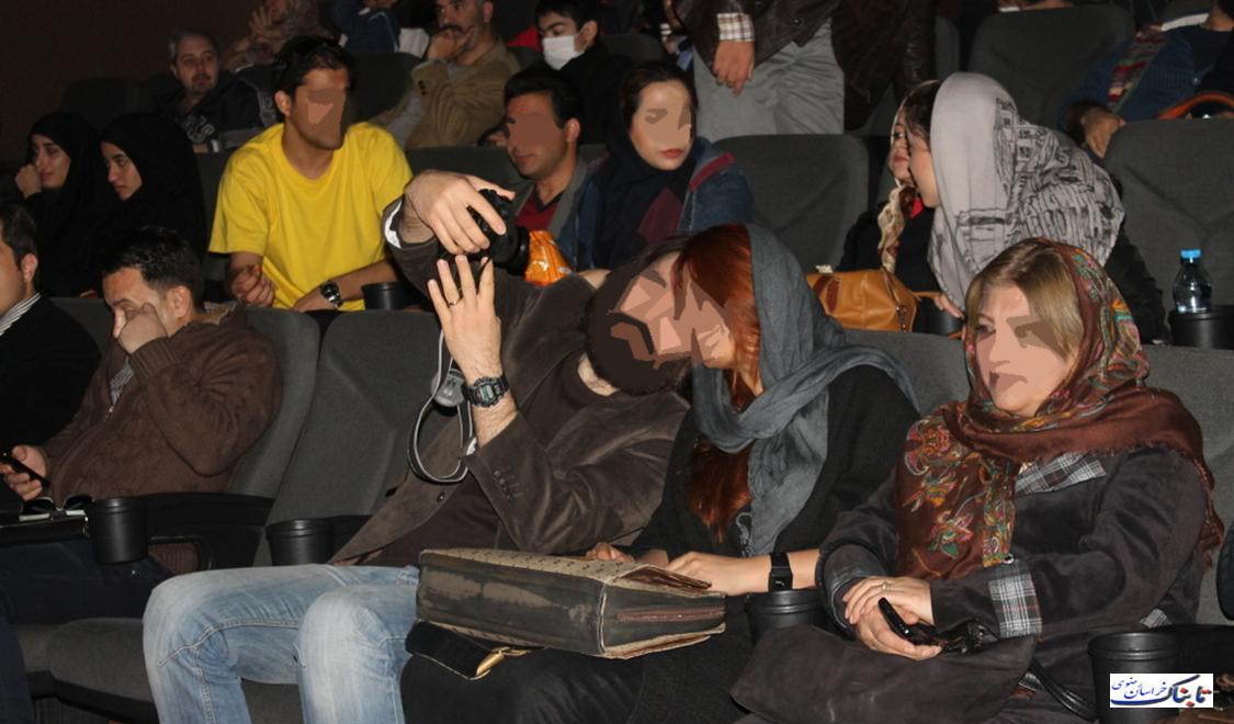 مانور بدحجابی و ابتذال در جشنواره&zwnj; فیلم انقلاب در مشهد + عکس