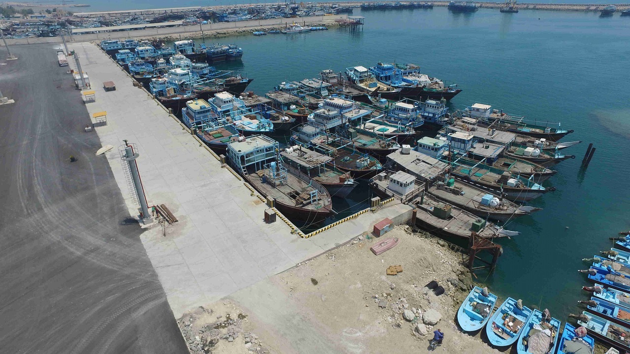 لنج&zwnj;ها در ساحل به گل نشسته&zwnj;اند/ فکری به حال دریانوردان کنید