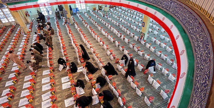 هنرنمایی بانوان رسانهای در معرکه روزهای کرونایی/از دوخت «گان»کادر درمان تا نذر کفش برای نیازمندان هنرنمایی بانوان رسانهای در معرکه روزهای کرونایی/از دوخت «گان»کادر درمان تا نذر کفش برای نیازمندان