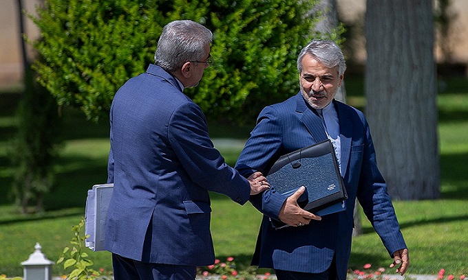 موافقت نوبخت با تخصیص اعتبار ویژه برای مقابله با بیماری کرونا در هرمزگان/رئیس سازمان برنامه و بودجه کشور:حداکثر مقدار ممکن اعتبارات به هرمزگان تخصیص یابد