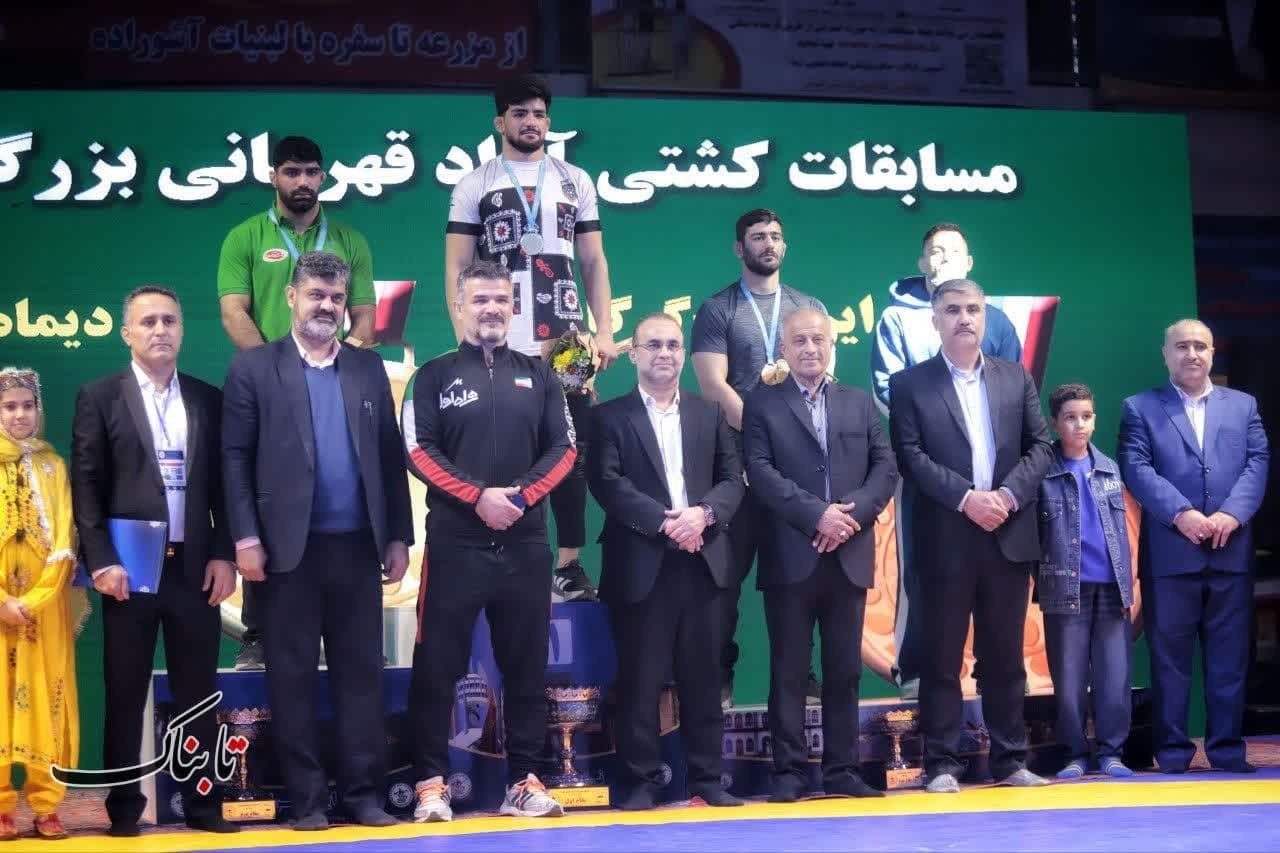 اختتامیه رقابت&zwnj;های کشتی آزاد قهرمانی کشور در گرگان+تصاویر