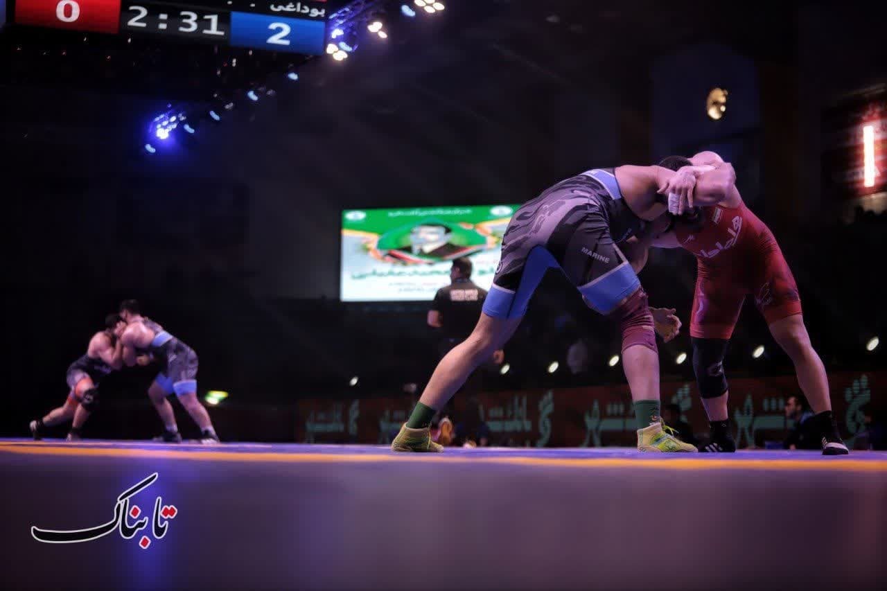 اختتامیه رقابت&zwnj;های کشتی آزاد قهرمانی کشور در گرگان+تصاویر