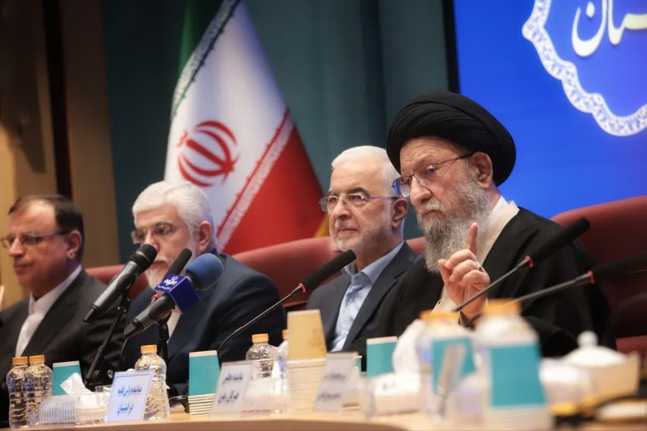 جذب سرمایه گذار و بهبود فضای کسب و کار از وظایف استاندار جدید گلستان باشد