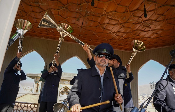 گزارش تصویری-نماز عید بندگی در سومین حرم اهل بیت (ع) اقامه شد