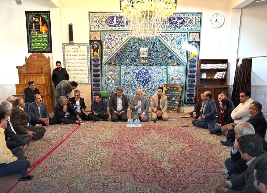 صدای رانندگان شنیده شد/ گفتوگوی نماینده کرمان و راور با فعالان حملونقل جادهای