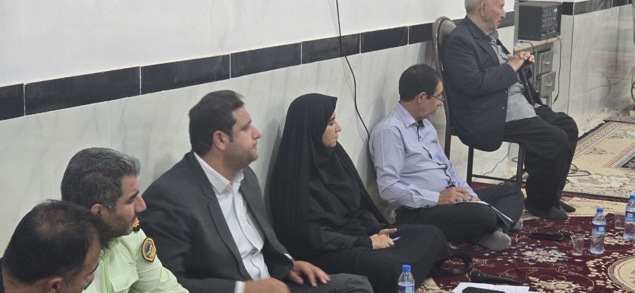 نشست بررسی مشکلات بخش زاگرس با حضور نماینده مجلس برگزار شد نشست بررسی مشکلات بخش زاگرس با حضور نماینده مجلس برگزار شد