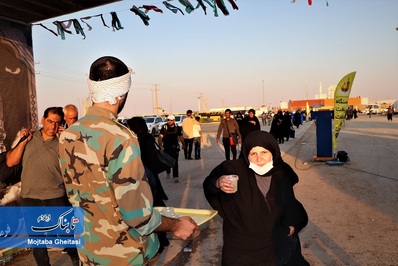 در مسیر خدمت به زوار حسینی