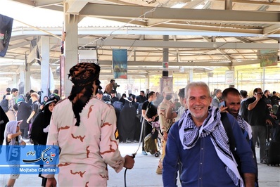 در مسیر خدمت به زوار حسینی